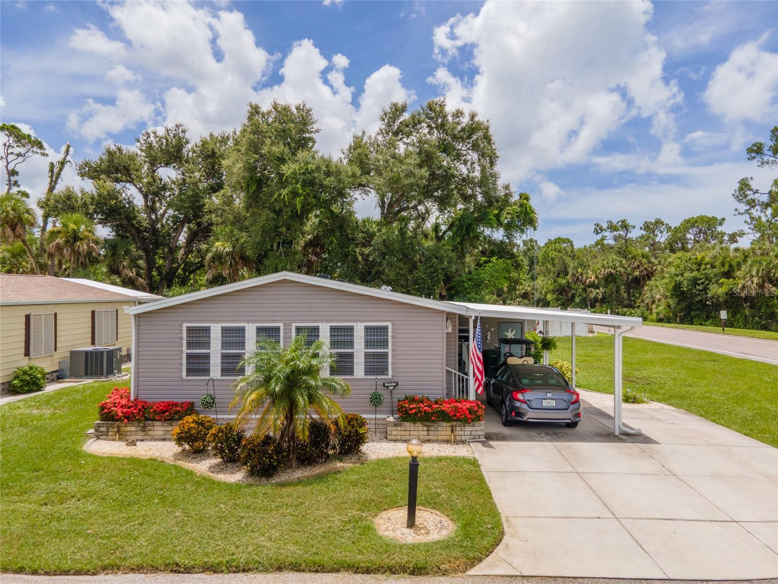 801 Seabrooke Dr, Englewood, FL 34223