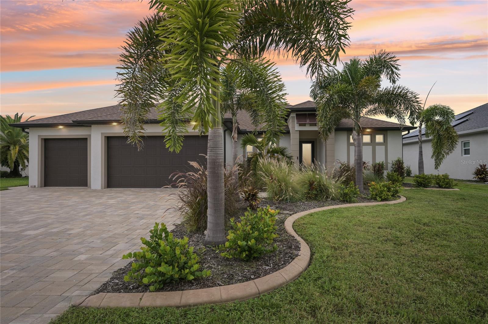 239 Rotonda Blvd N, Rotonda West, FL 33947