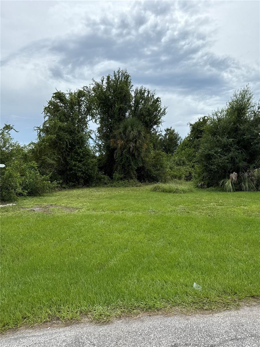 101 Englewood Ct, Rotonda West, FL 33947