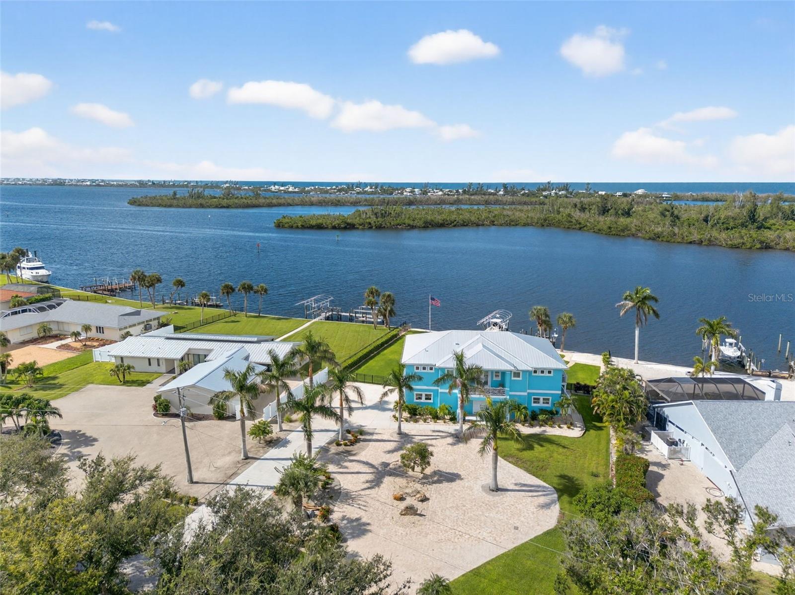 345 Green Dolphin Dr, Placida, FL 33946