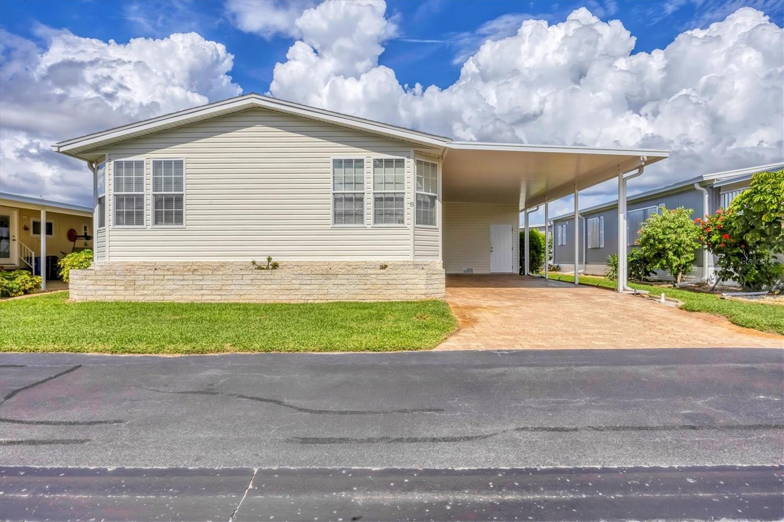 8 Coronado Dr, Englewood, FL 34223