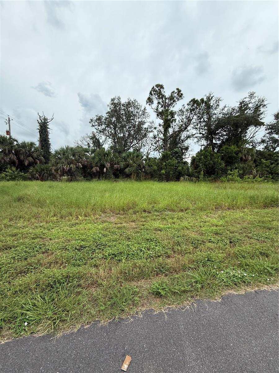 4a Andrews St, Englewood, FL 34224