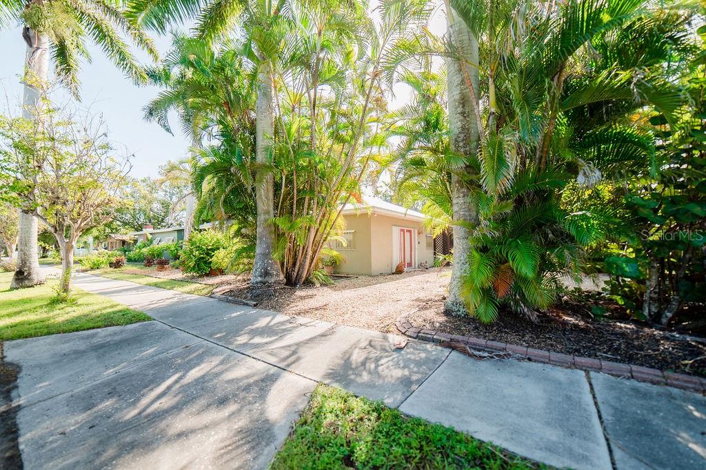 521 W Olympia Ave, Punta Gorda, FL 33950