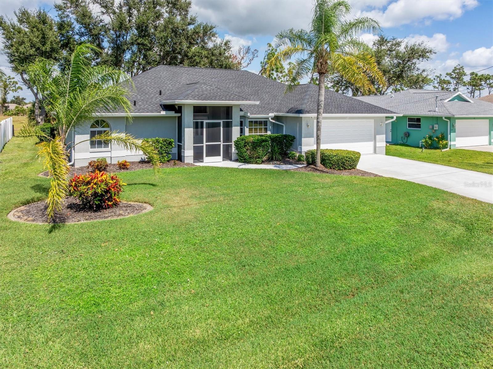 10 Sportsman Pl, Rotonda West, FL 33947