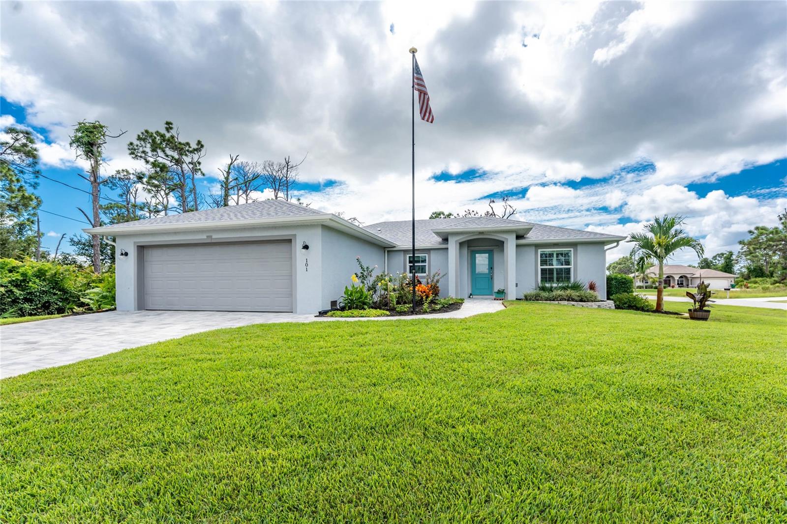 101 Lady Ln, Rotonda West, FL 33947