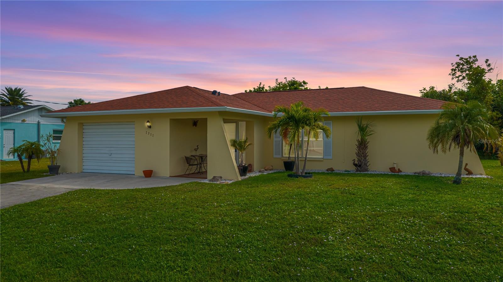 1311 Washington Dr, Englewood, FL 34224