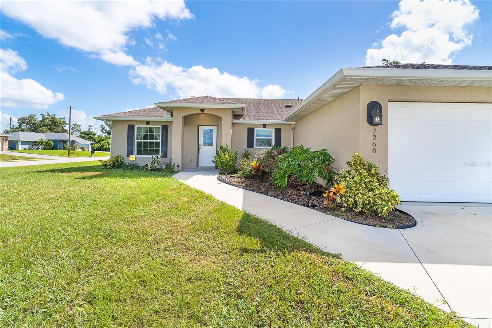 7268 Beardsley St, Englewood, FL 34224