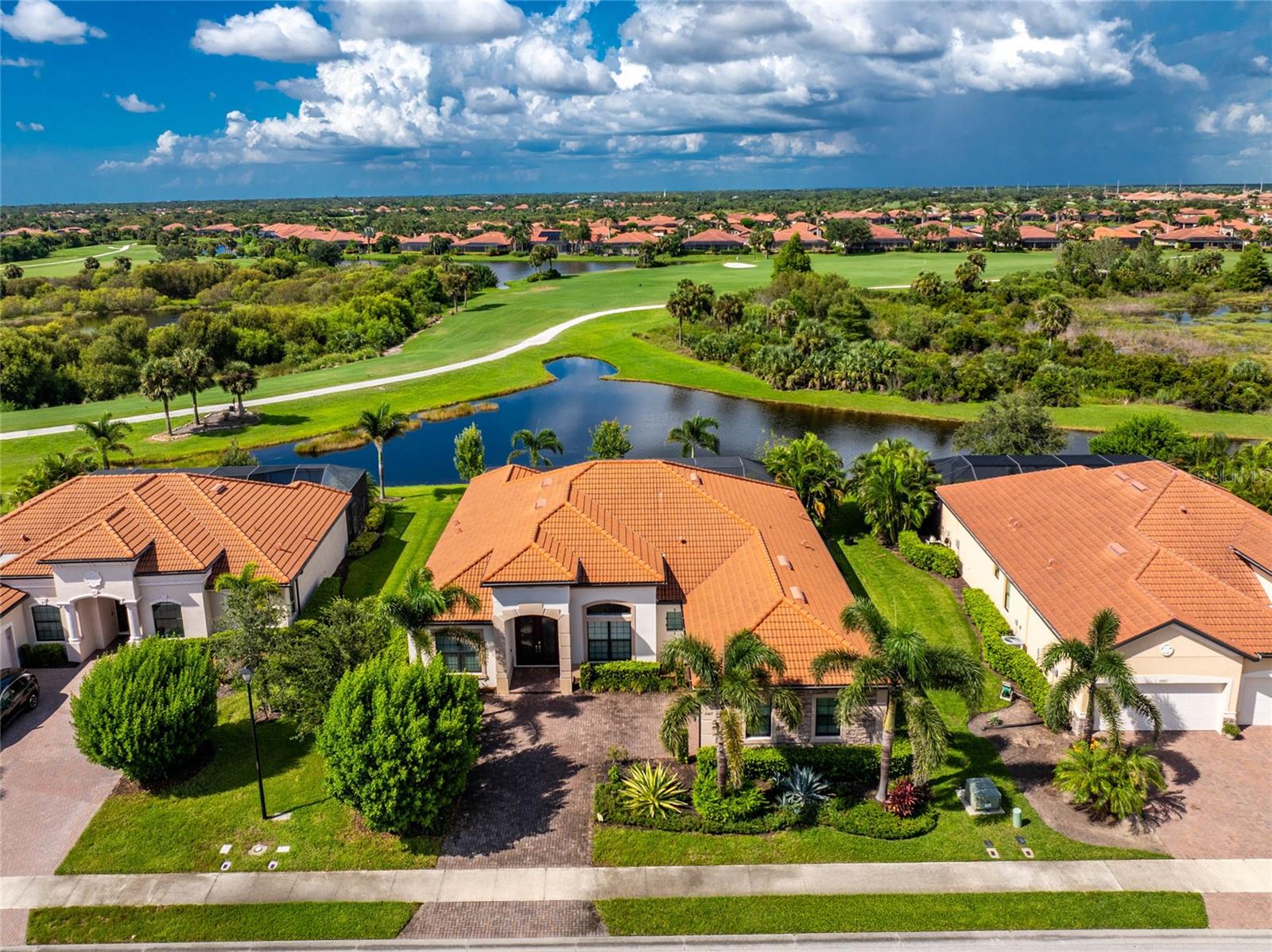 10817 Whisk Fern Dr, Venice, FL 34293