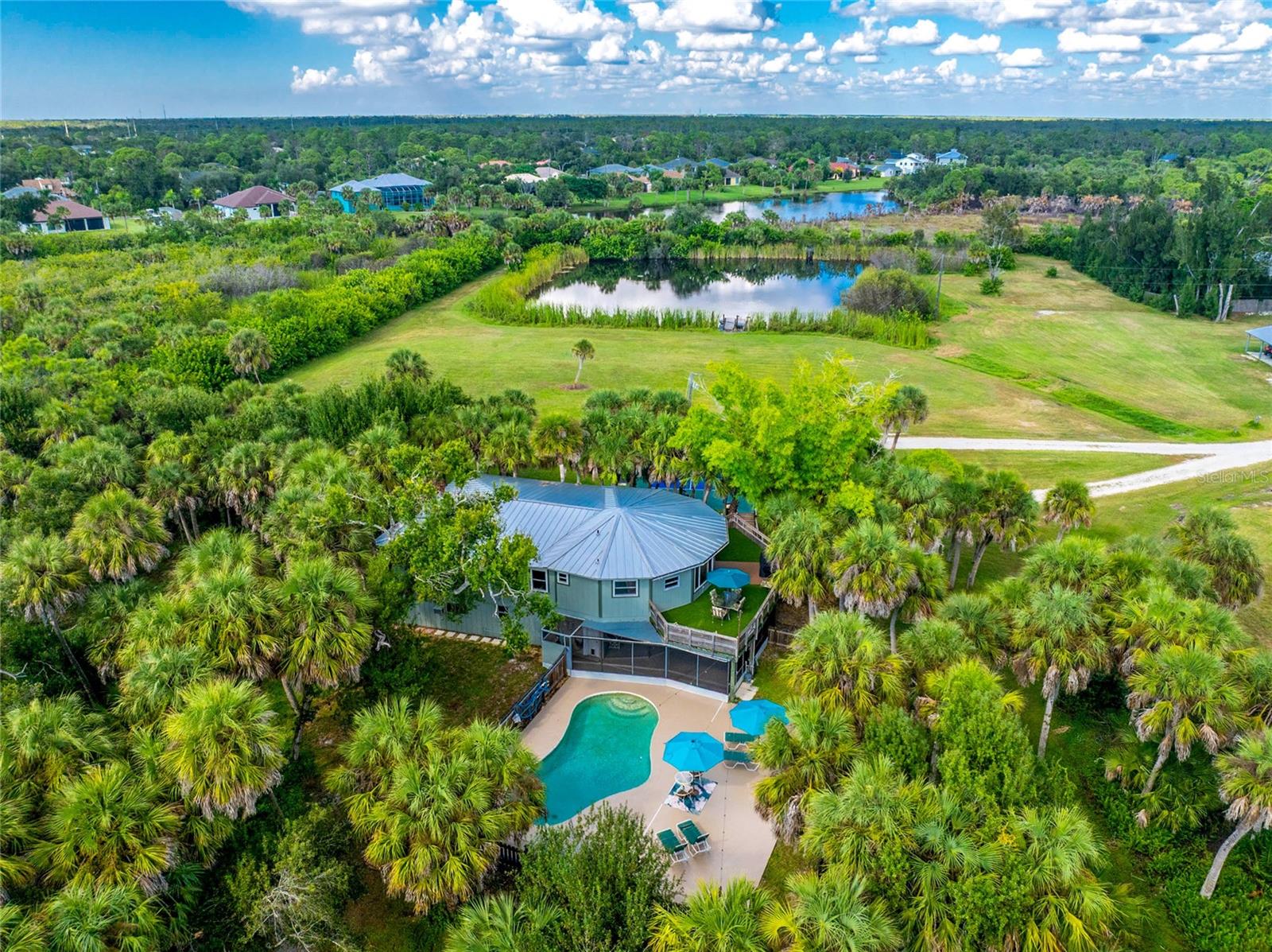 6341 Biggs St, Englewood, FL 34224