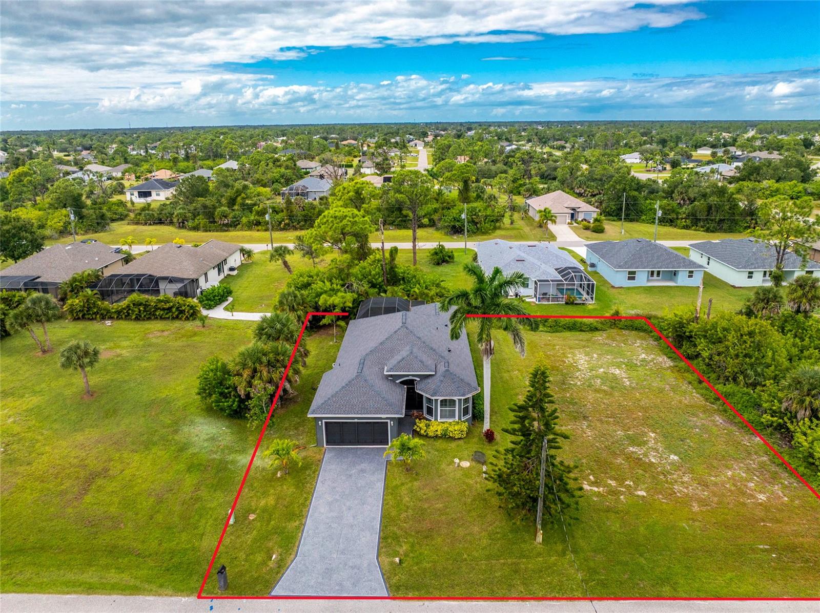 108 Coca Ln, Rotonda West, FL 33947