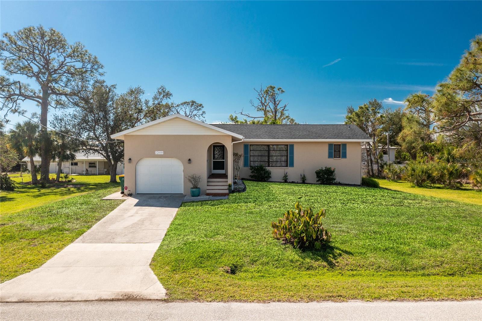 8159 Archie St, Englewood, FL 34224