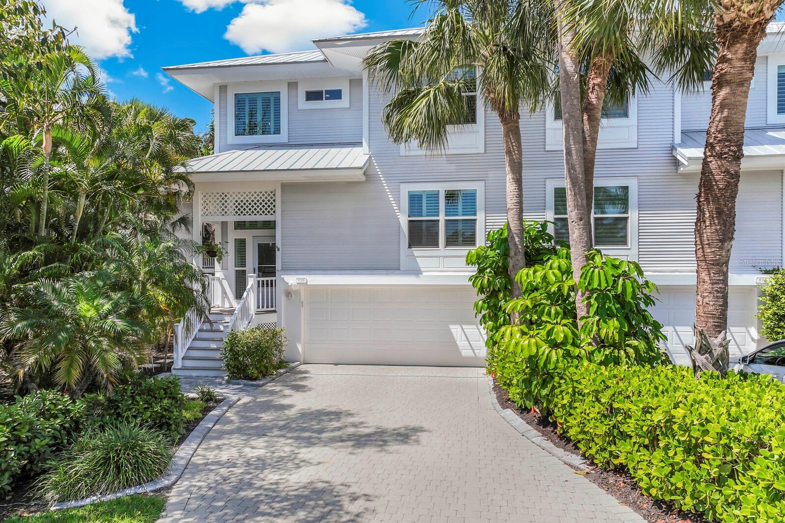 820 S Harbor Dr, Boca Grande, FL 33921