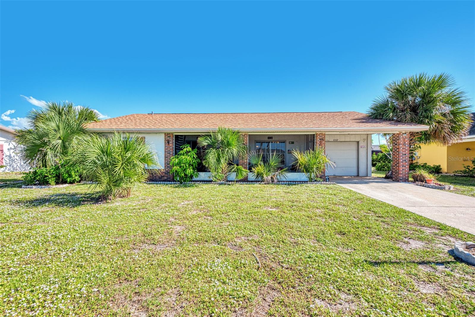 6522 Coliseum Blvd, Port Charlotte, FL 33981