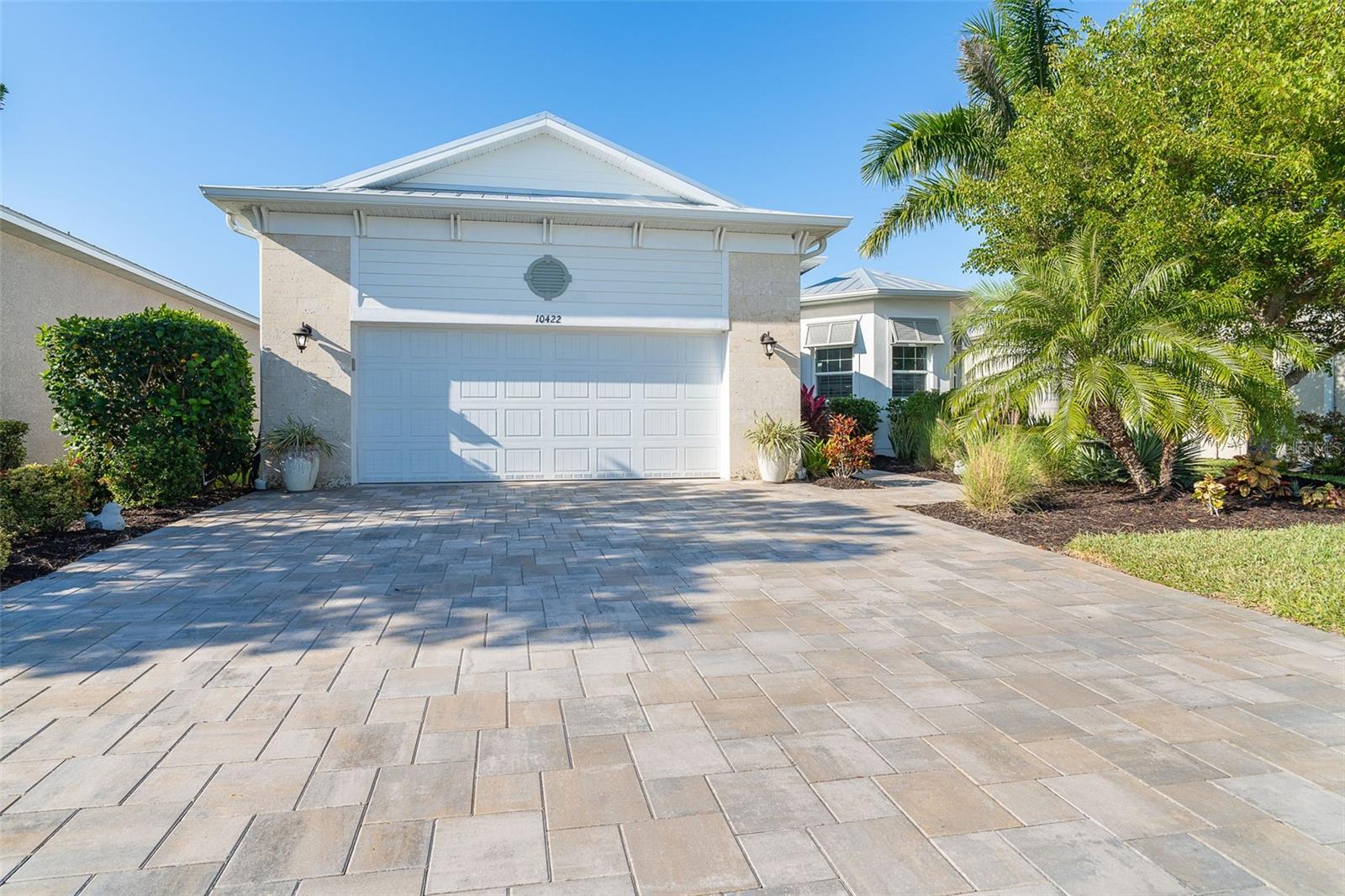 10422 Coquina Ct, Placida, FL 33946