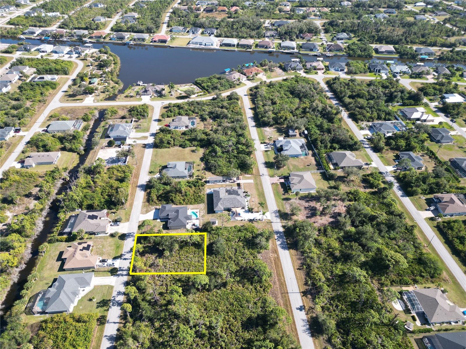 13417 Yager Ln, Port Charlotte, FL 33981