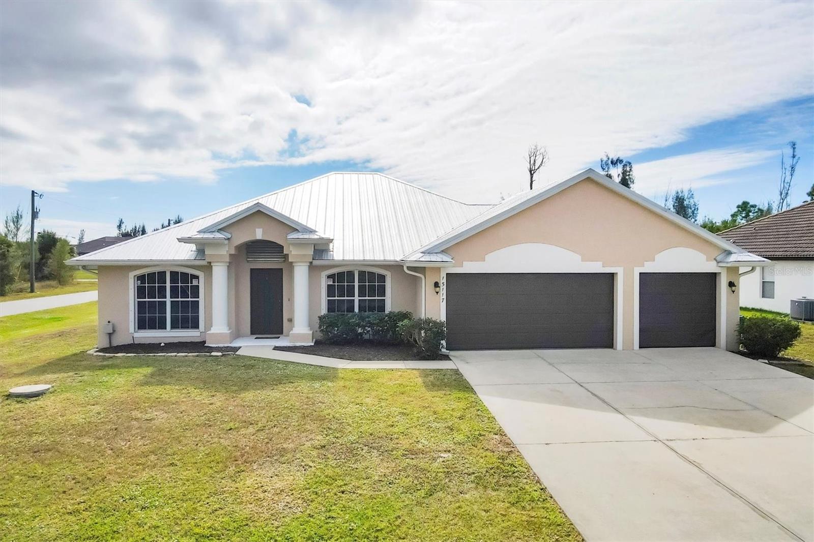 15117 Lyneburg Ave, Port Charlotte, FL 33981