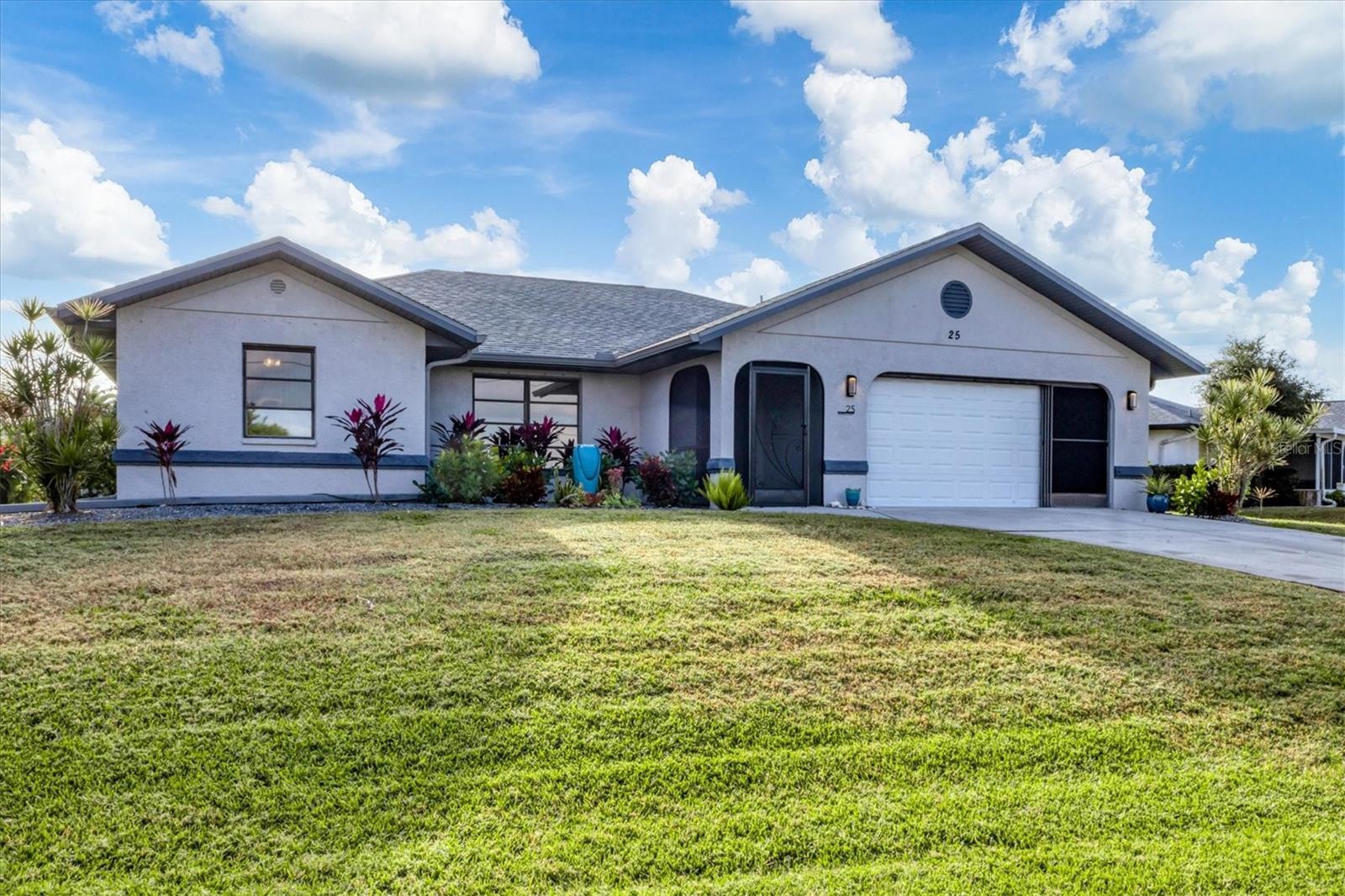 25 Bunker Ct, Rotonda West, FL 33947