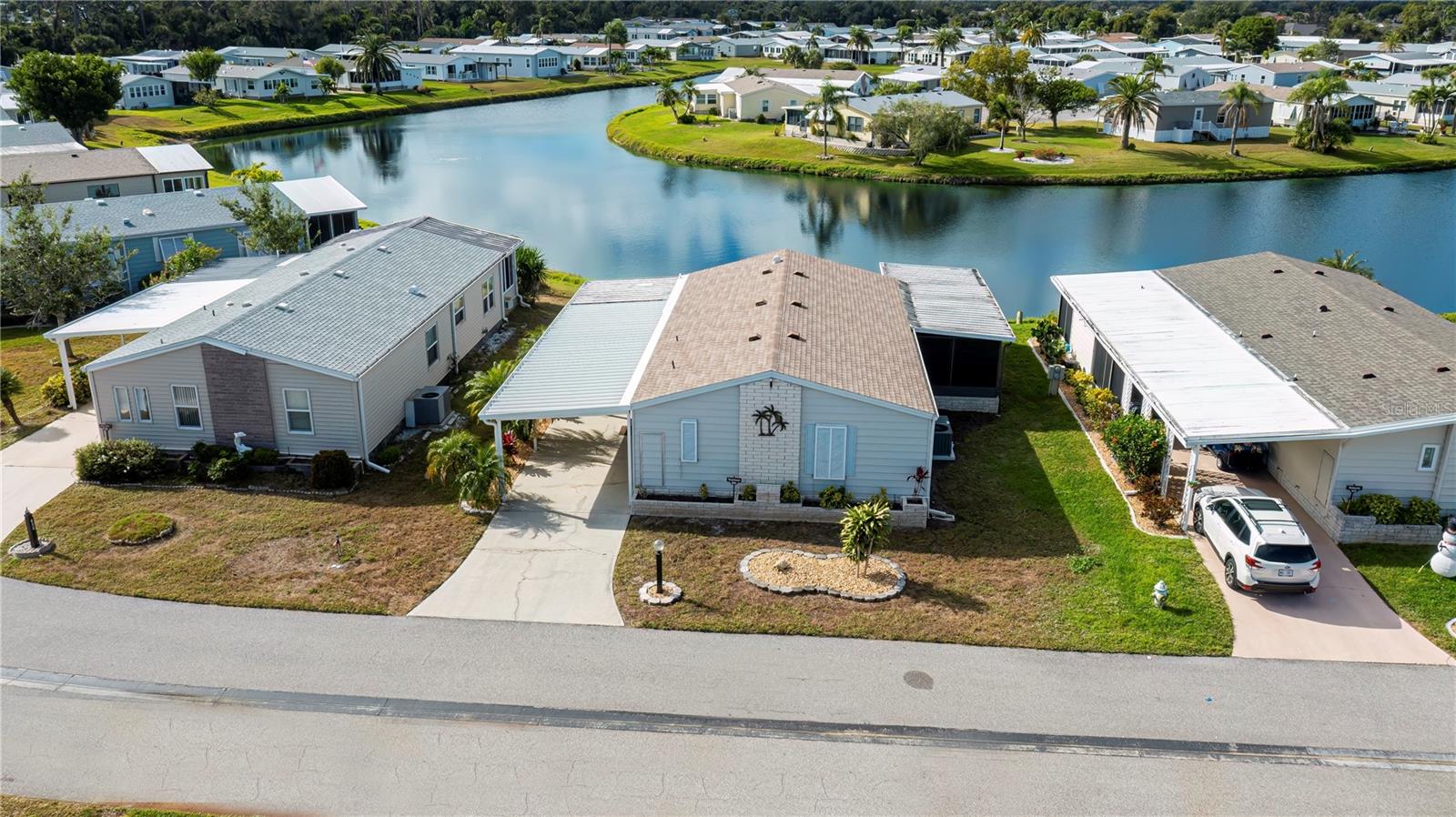840 Seabrooke Dr, Englewood, FL 34223