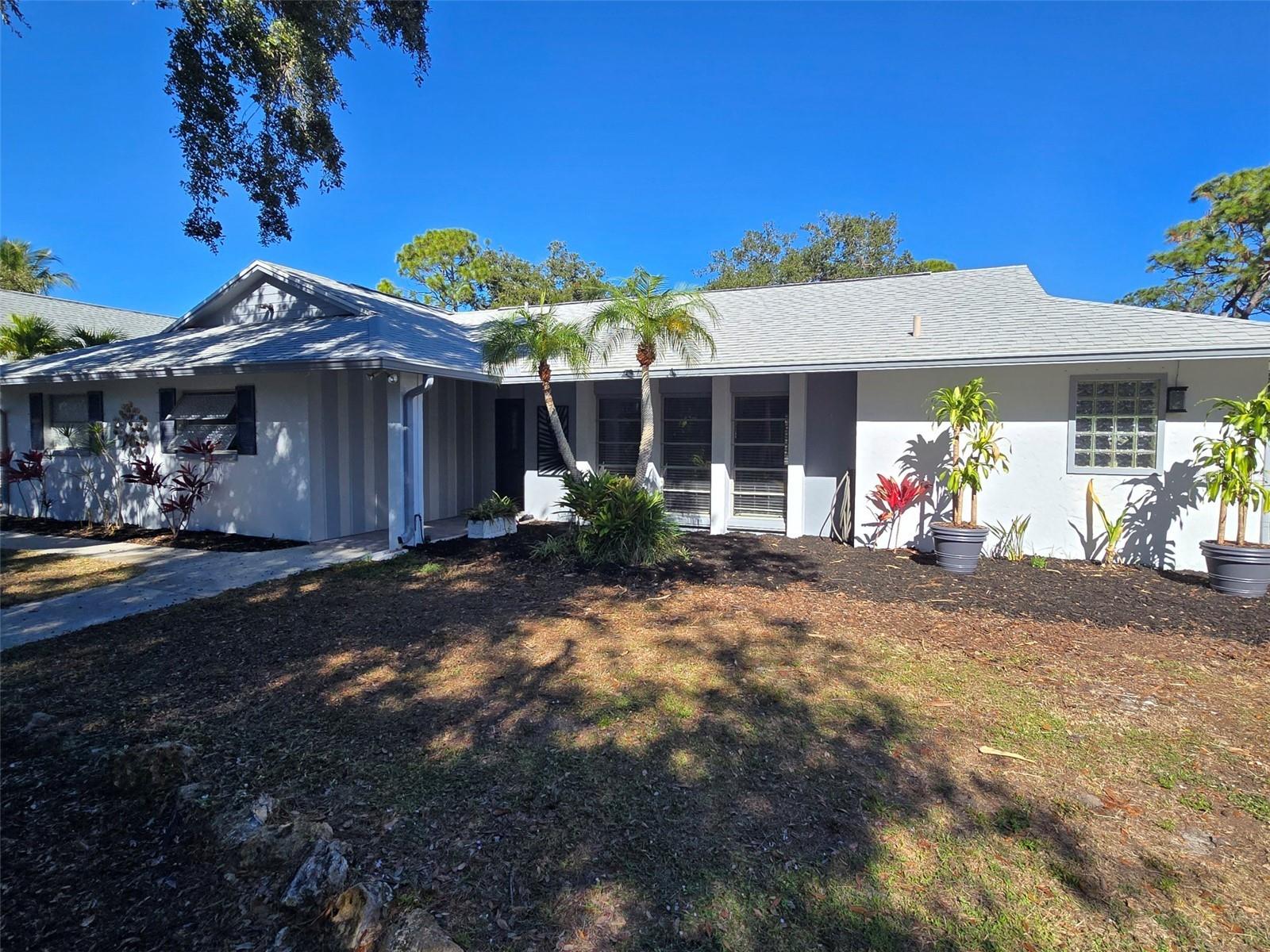 1000 Bayshore Dr, Englewood, FL 34223