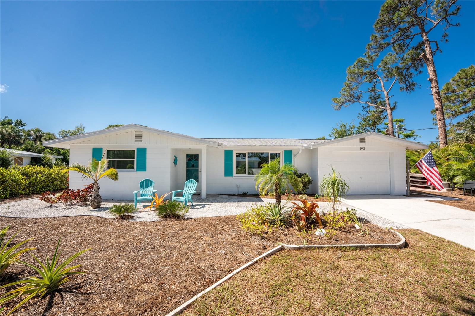 1691 Lakeview Pl, Englewood, FL 34223