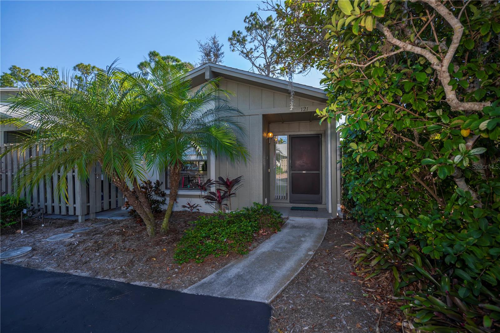 121 Jose Gaspar Dr #121, Englewood, FL 34223