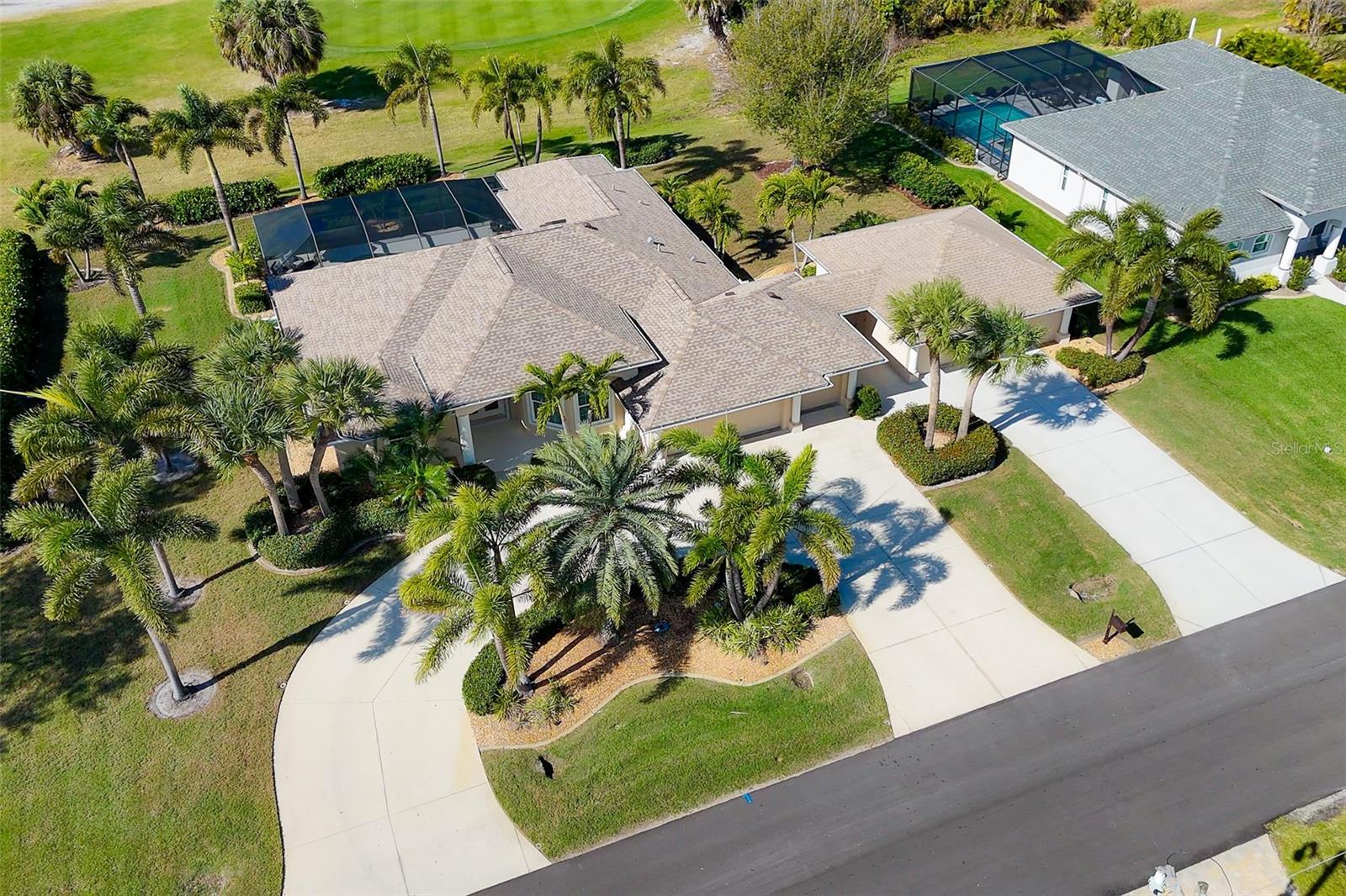 67 Pinehurst Pl, Rotonda West, FL 33947