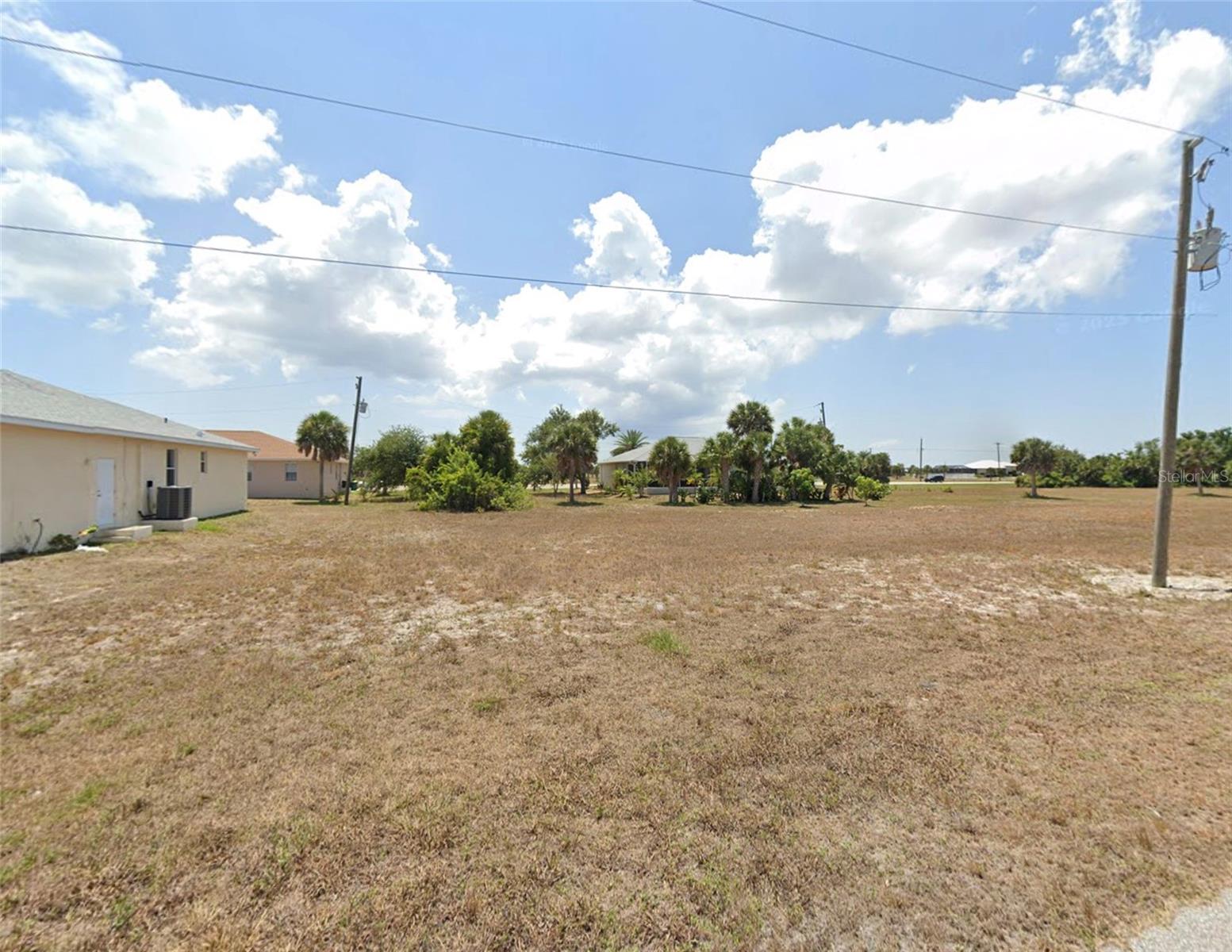 21 Brig Cir E, Placida, FL 33946