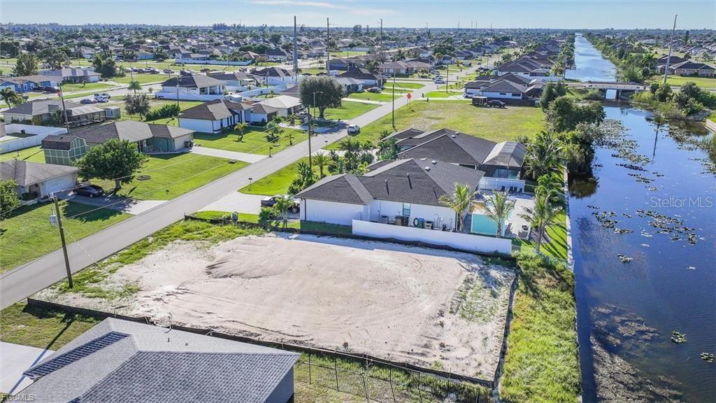 31 Ne 8th Ter, Cape Coral, FL 33909