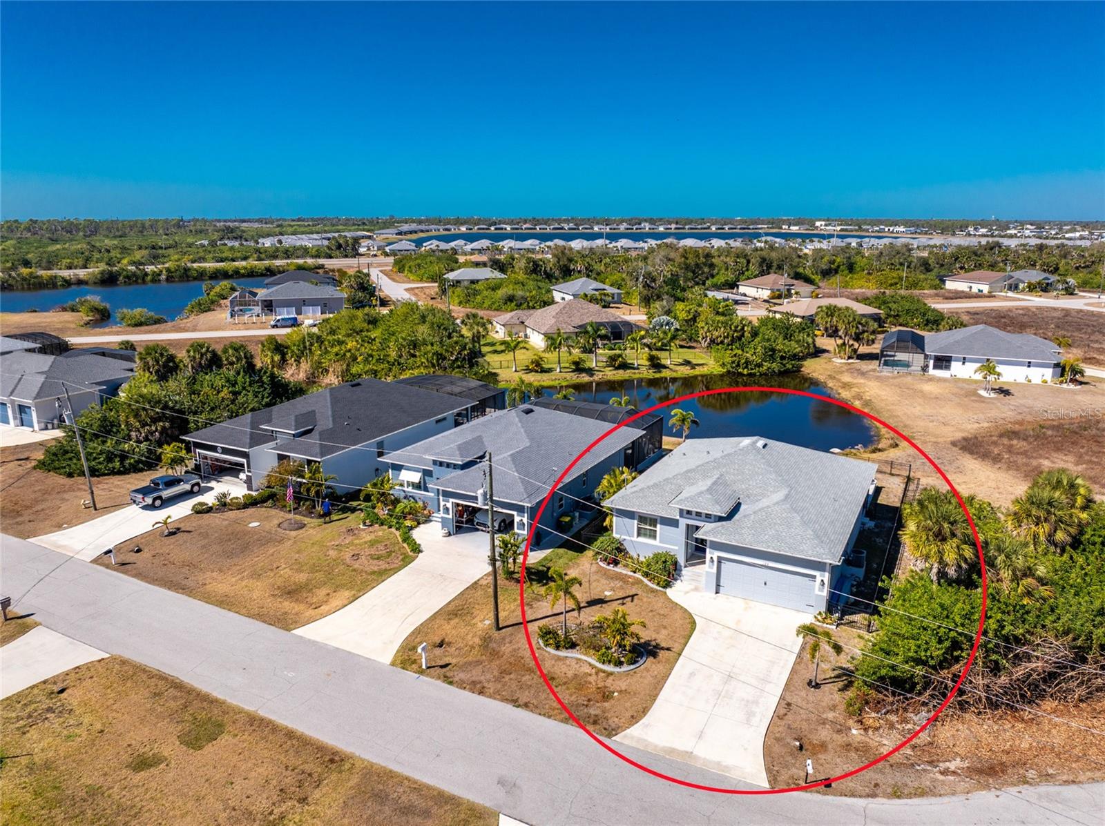 126 Hunter Rd, Rotonda West, FL 33947