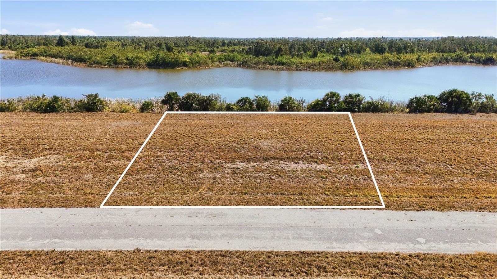 39 Starling Dr, Placida, FL 33946