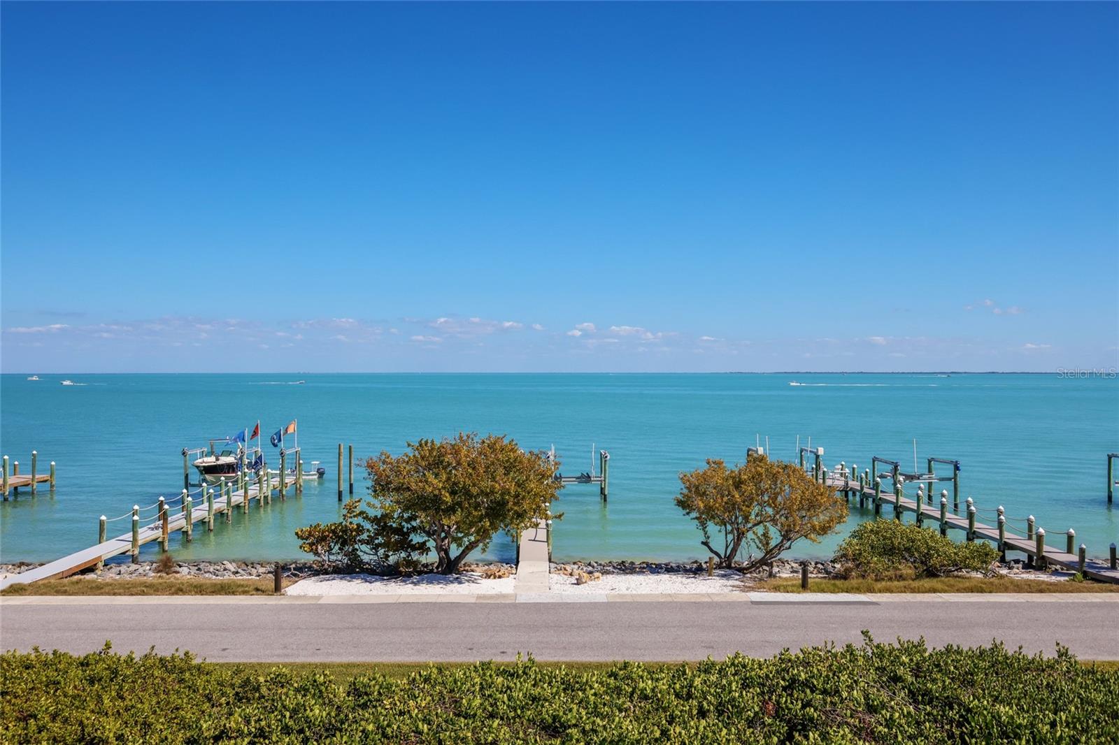 585 Buttonwood Bay Dr, Boca Grande, FL 33921