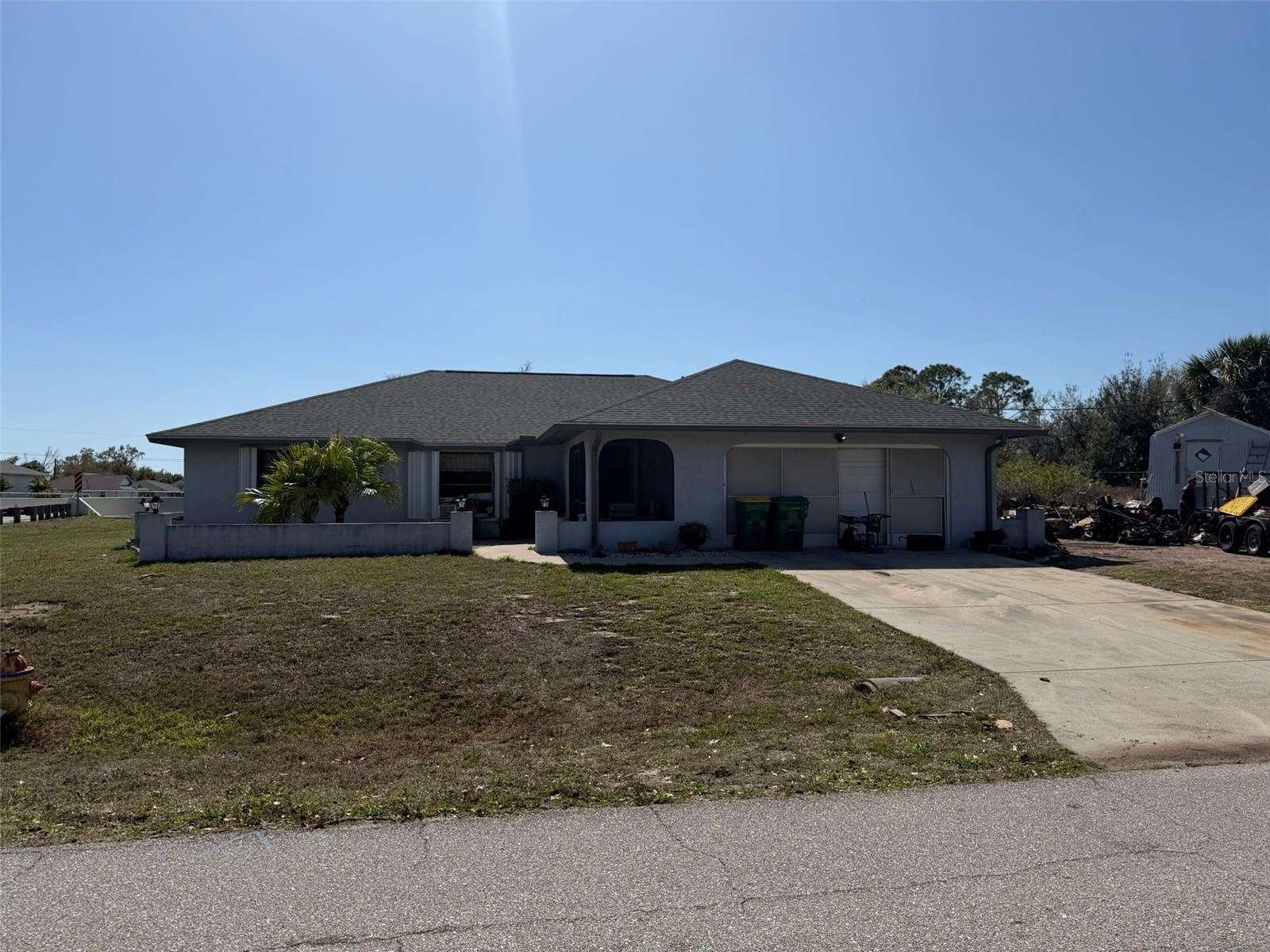 7385 Regina Dr, Englewood, FL 34224