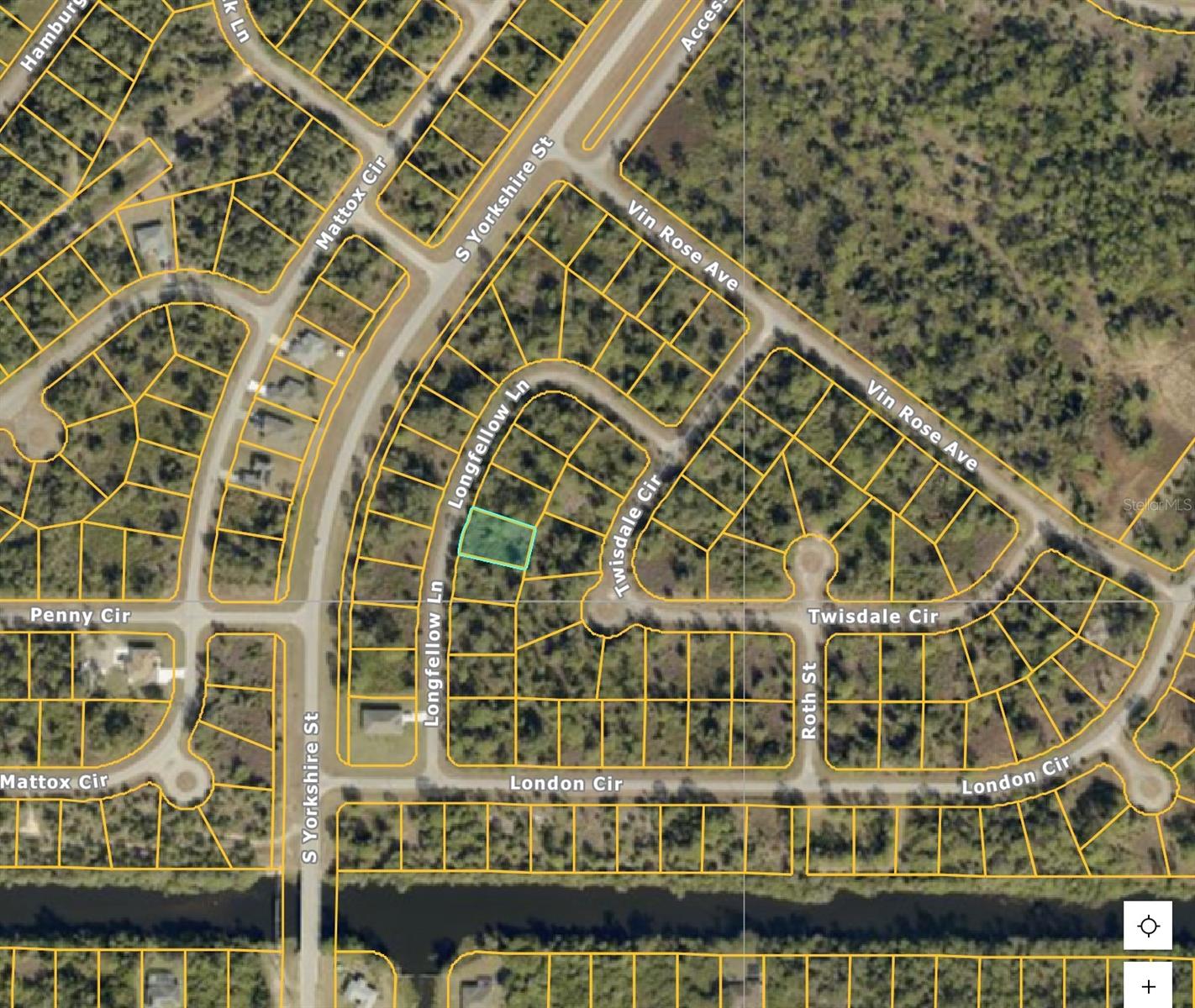 Longfellow Ln, North Port, FL 34288