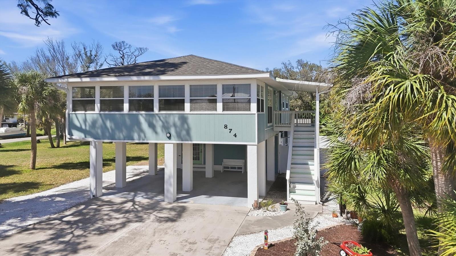 874 Harvard St, Englewood, FL 34223