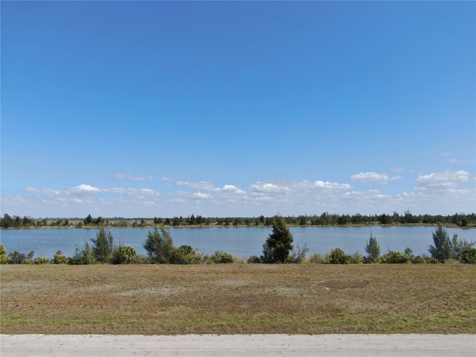 41 Thrush Dr, Placida, FL 33946