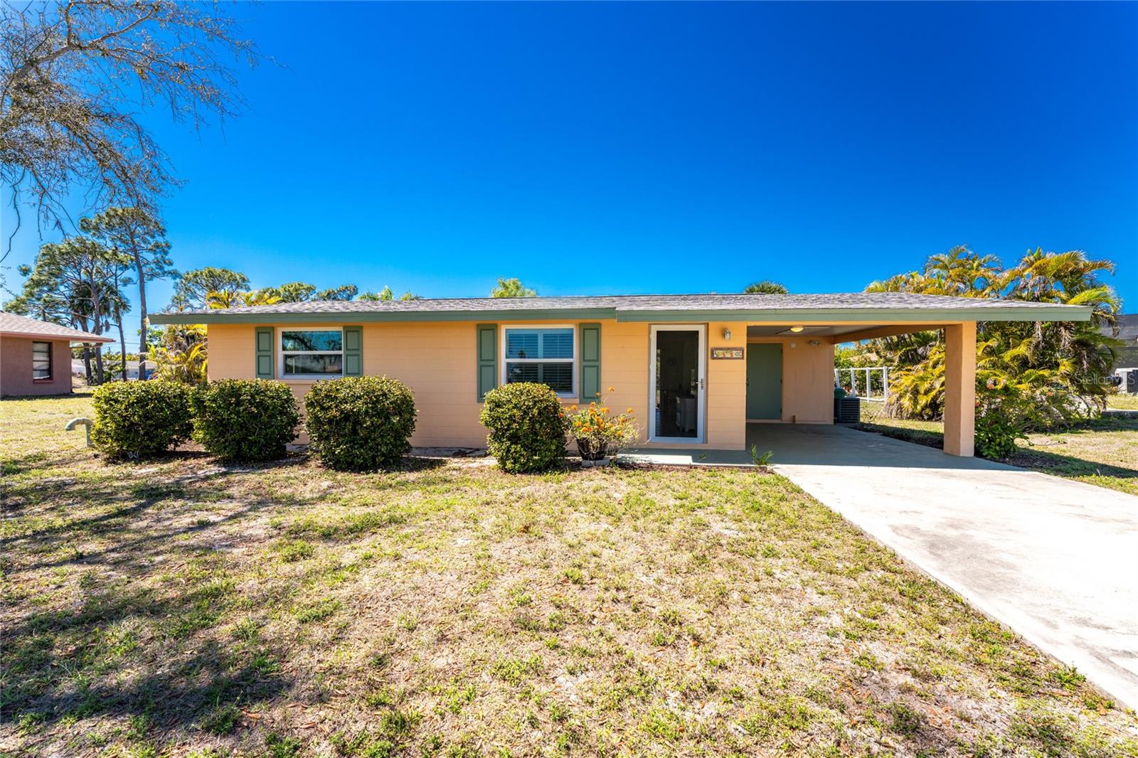 2550 10th St, Englewood, FL 34224