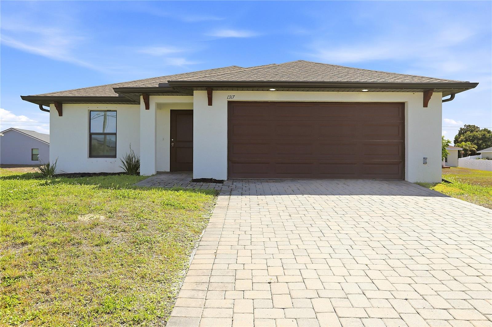 1317 Ne 2nd Ave, Cape Coral, FL 33909
