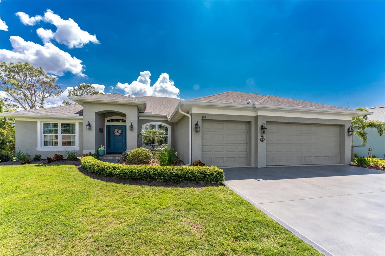 185 Hercules Dr, Rotonda West, FL 33947