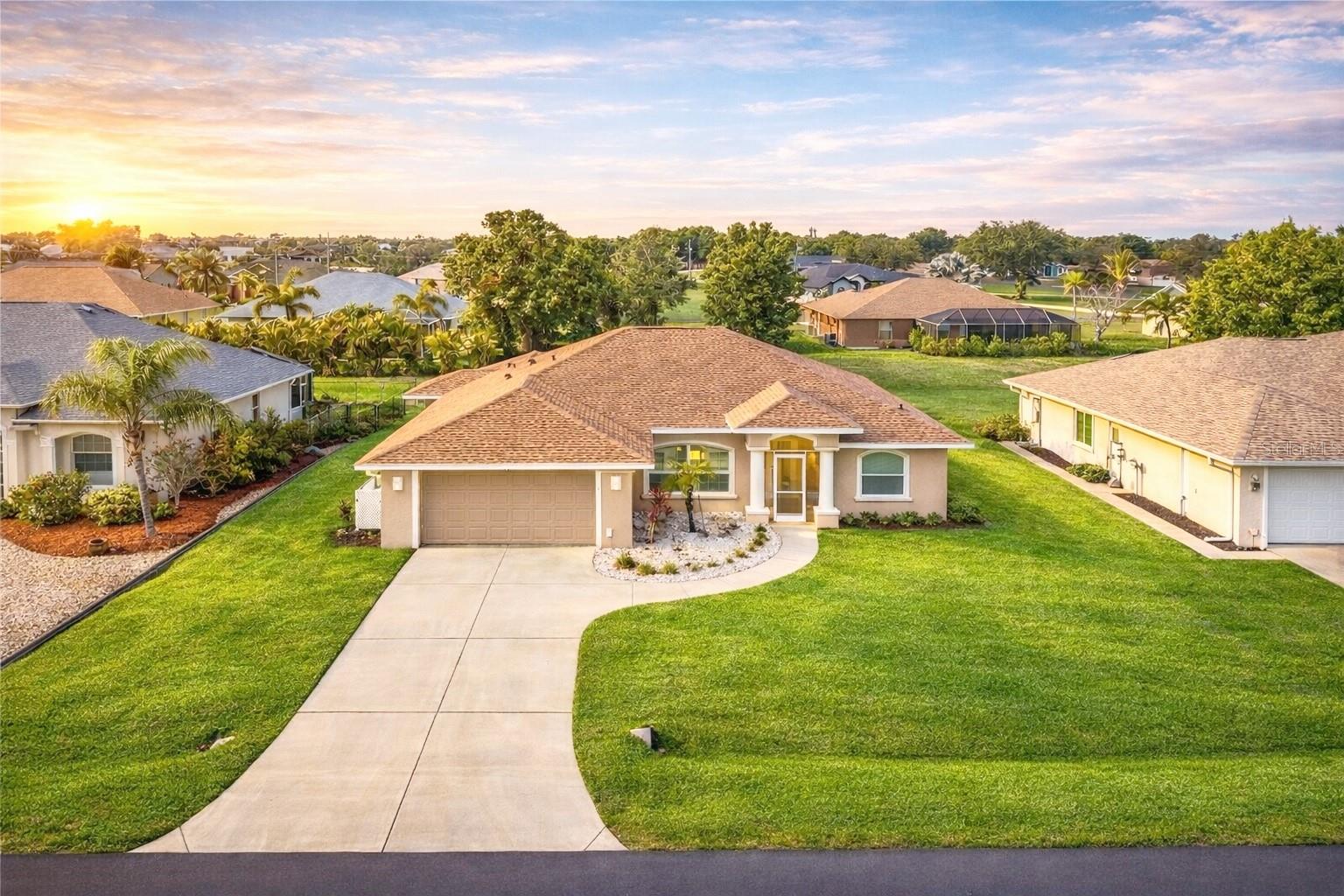70 Clubhouse Rd, Rotonda West, FL 33947