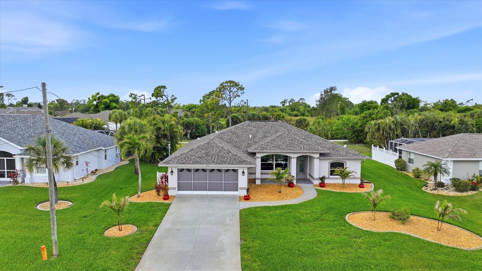 828 Rotonda Cir, Rotonda West, FL 33947