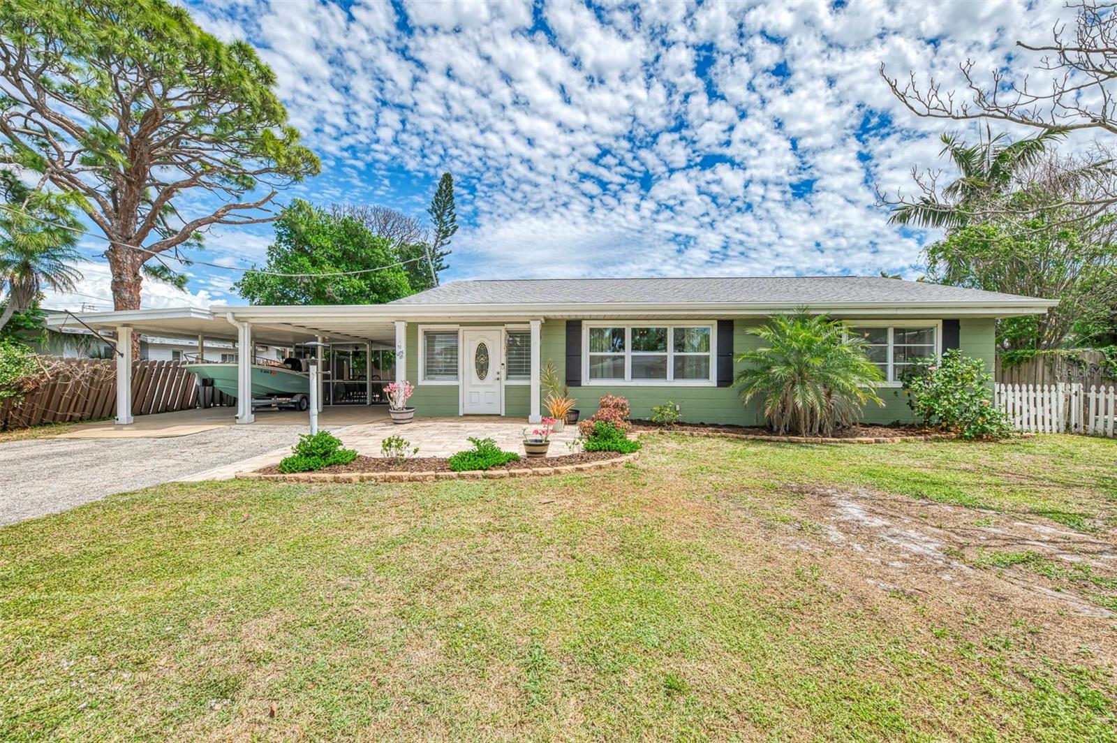 71 Winson Ave, Englewood, FL 34223