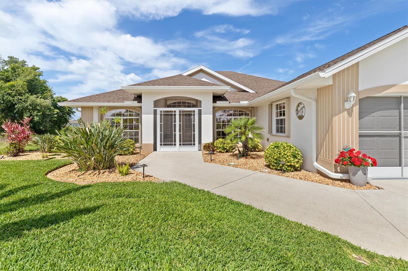 176 Mariner Ln, Rotonda West, FL 33947