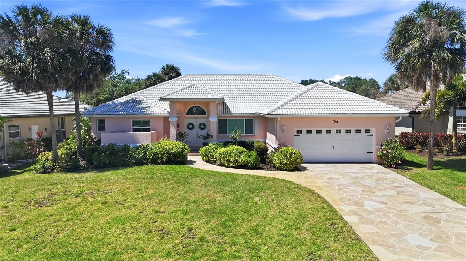 10 Arlington Dr, Placida, FL 33946