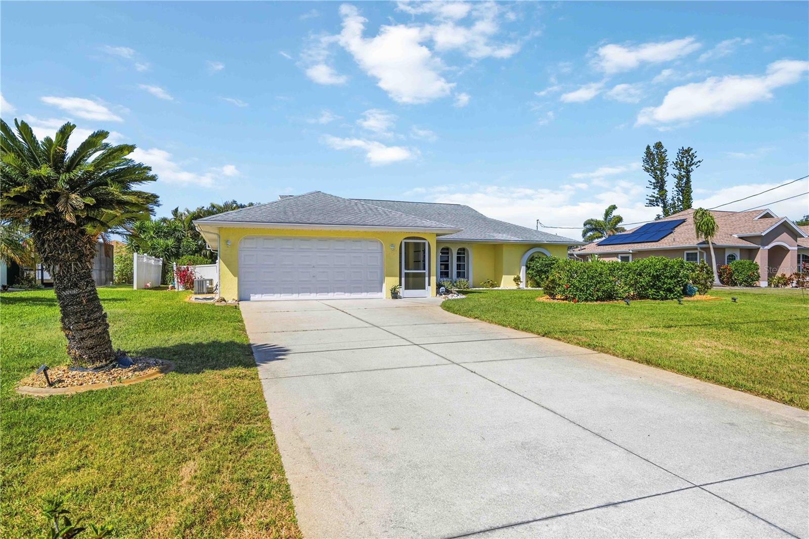 15 Mariner Ln, Rotonda West, FL 33947