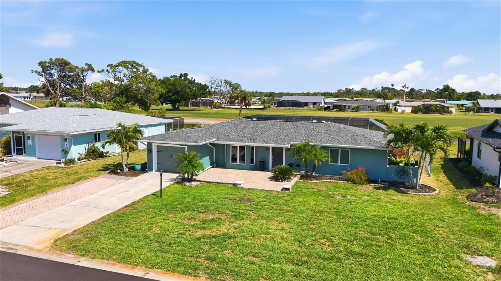 11 Oakland Hills Ct, Rotonda West, FL 33947
