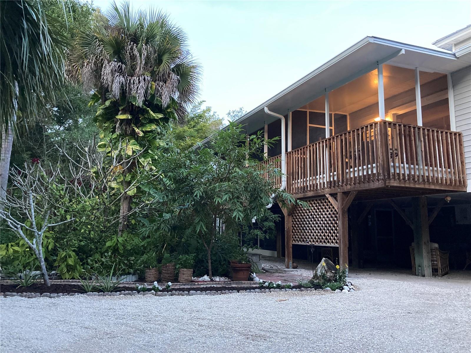 700 Yale St, Englewood, FL 34223