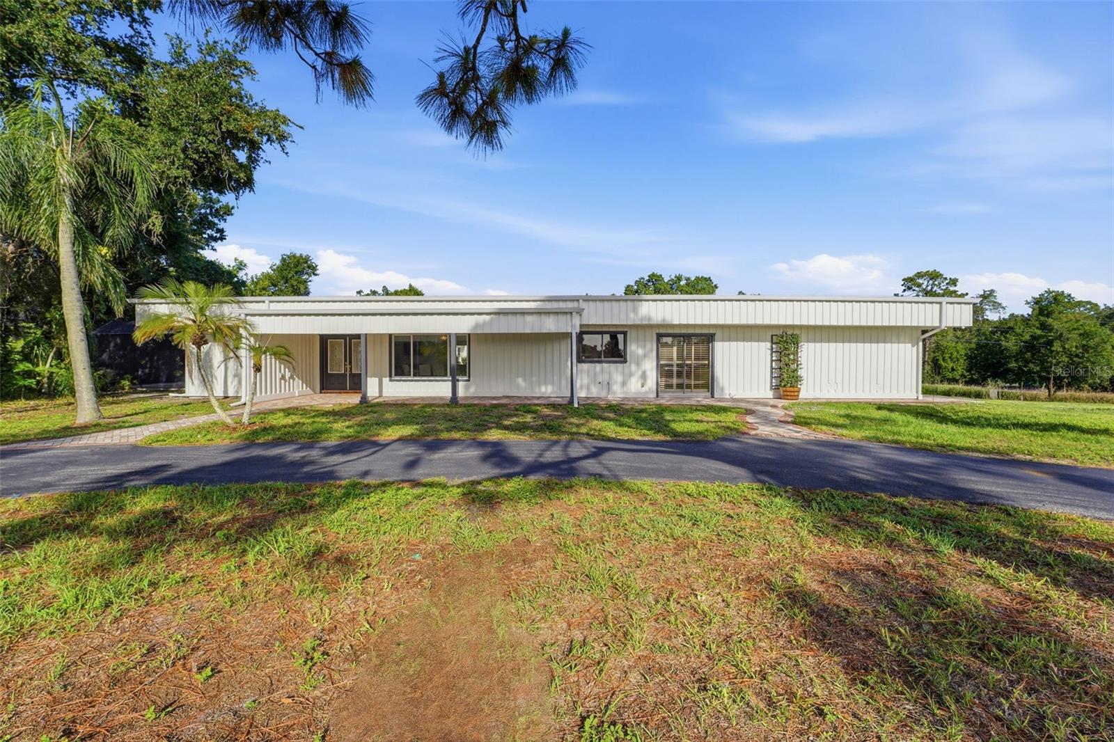2180 W Dolphin Dr, Englewood, FL 34223