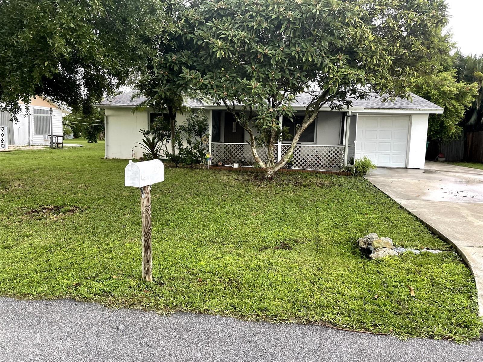210 Walnut Ave Nw, Port Charlotte, FL 33952