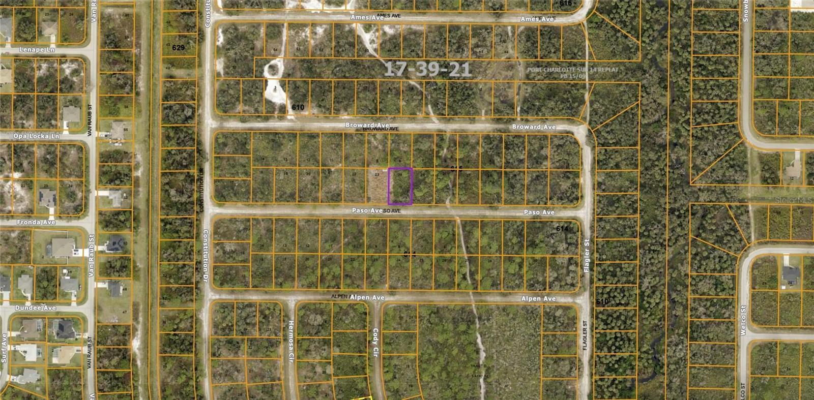 Paso Ave, North Port, FL 34291