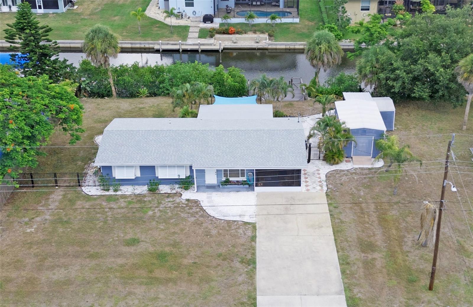 832 E 4th St, Englewood, FL 34223